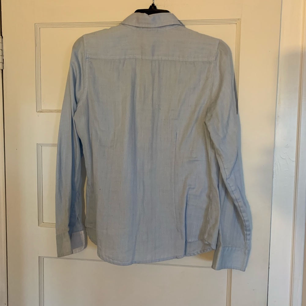 Woman’s Button Up - Picture 2 of 4
